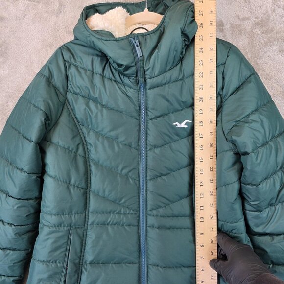 Hollister Jacket Womens Medium Puffer Hooded Sherpa Lined Recycled Fill Warm - Picture 3 of 13